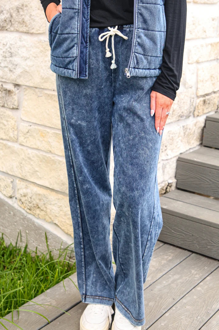Refined Denim Wide Leg Pants- Light Wash