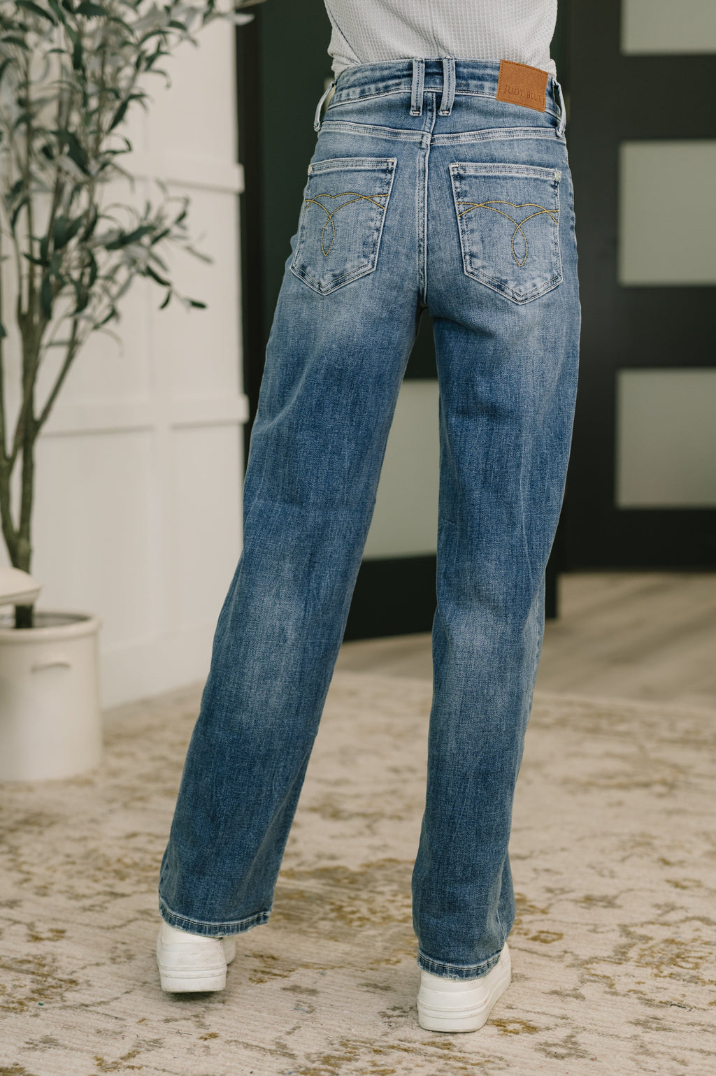 The Classic Confidence Judy Blue Straight Jeans