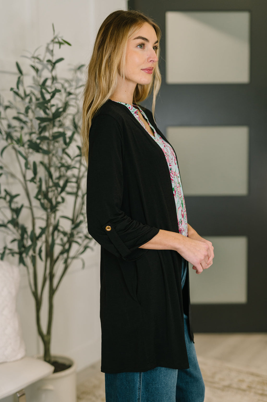 The Sleek & Chic Cardigan- Black
